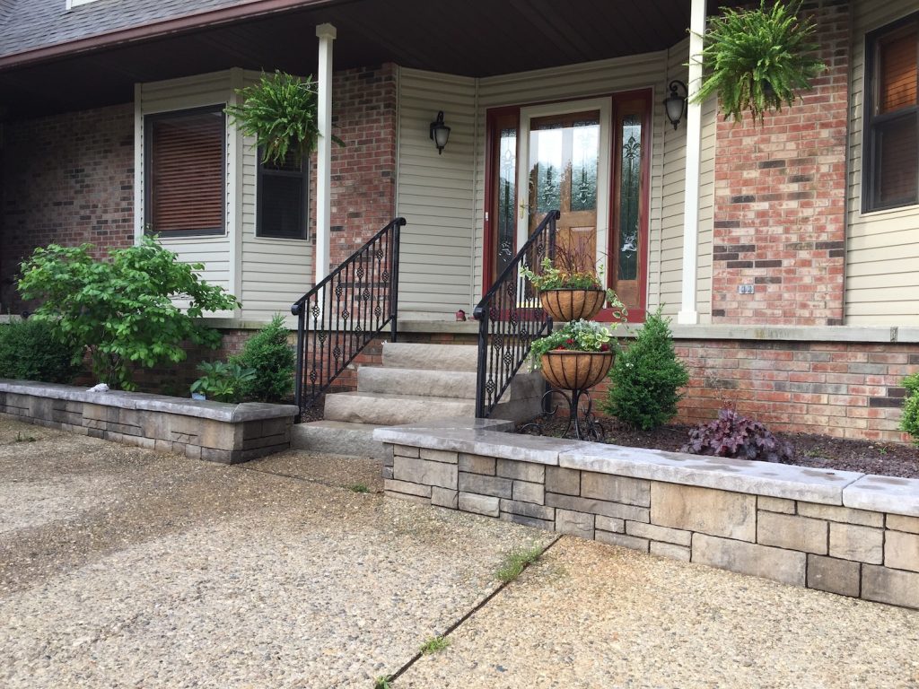 Front patio with retaining wall